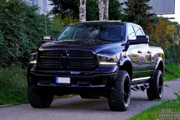 1500 5.7 HEMI Laramie - Pełne wyposażenie - Raty Gwar. Zam